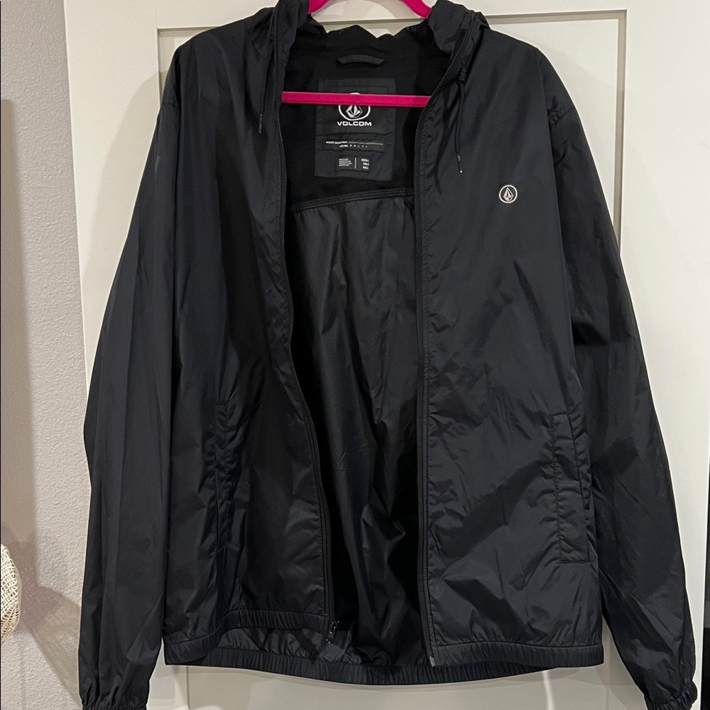 Volcom Men's Classic Black Windbreaker